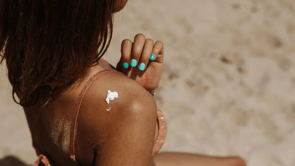 Safe Tanning Practices: How to Tan Safely While Protecting Your Skin 🌞